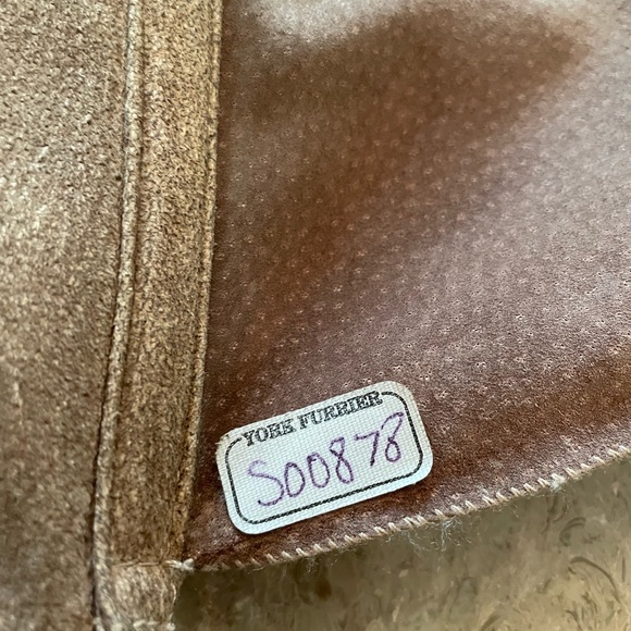 Cashew Reversible women’s shearling. Size S. - Picture 7 of 11